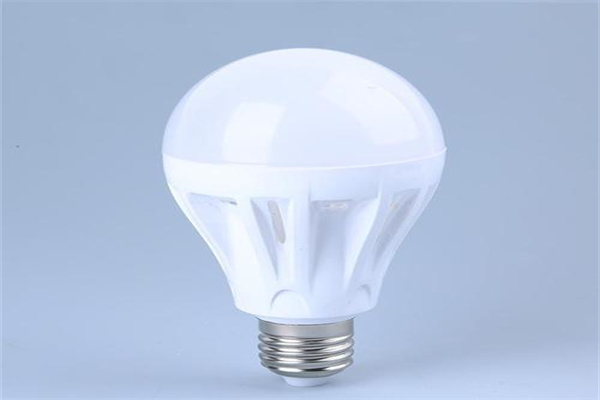 節(jié)能燈加工