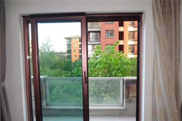 金色陽(yáng)光門窗