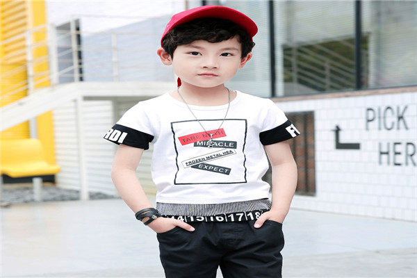 時(shí)尚標(biāo)尺童裝