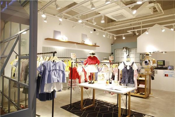 夢(mèng)芭兔童裝