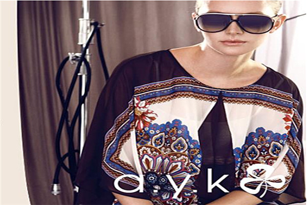 ayk女裝