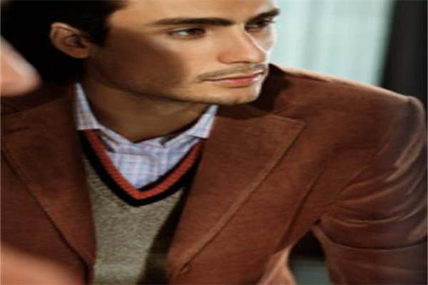 藍(lán)天龍男裝