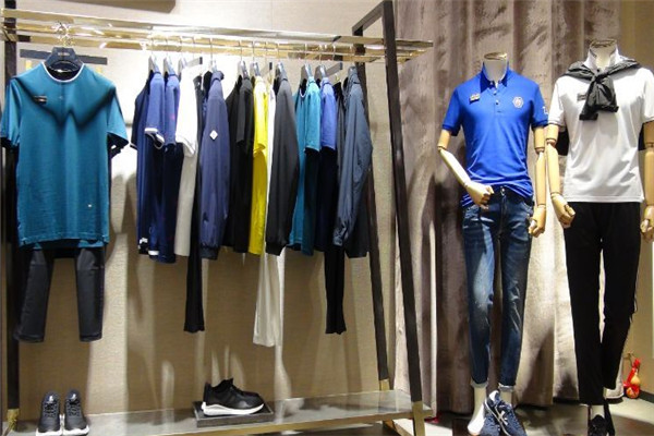 黛琳運(yùn)動(dòng)裝