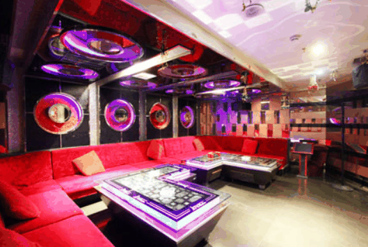 藍(lán)黛時(shí)空匯KTV