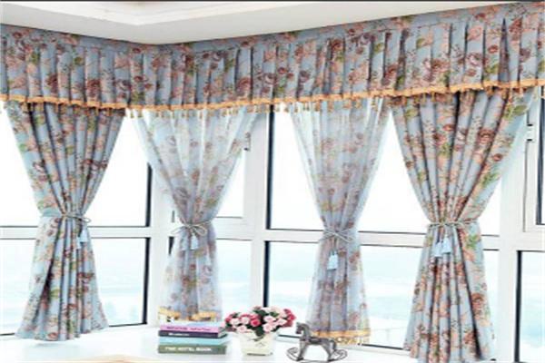 路創(chuàng)電動(dòng)窗簾