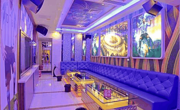 歡樂時(shí)光ktv