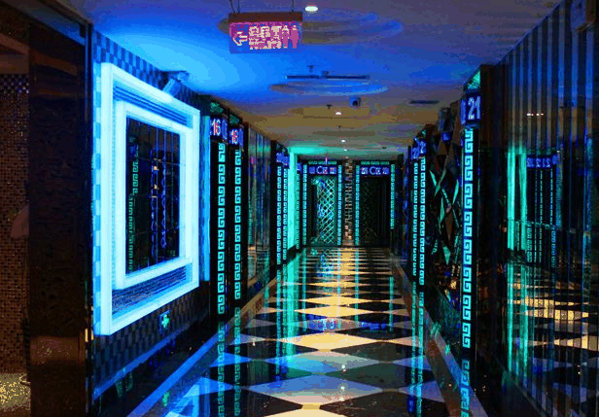 柜量販?zhǔn)絢tv