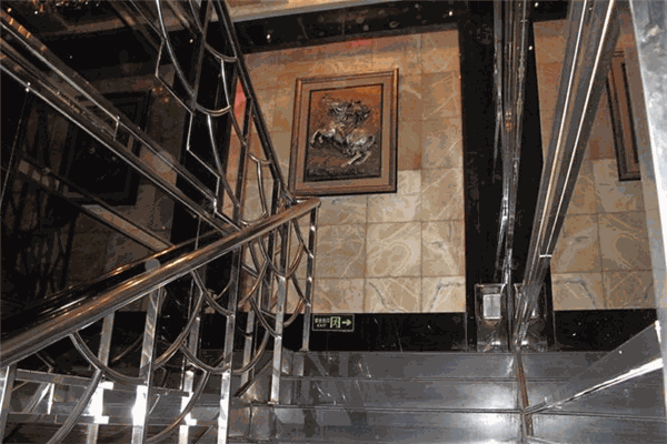 娛京紅量販?zhǔn)絢tv