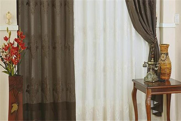 布知布覺(jué)窗簾