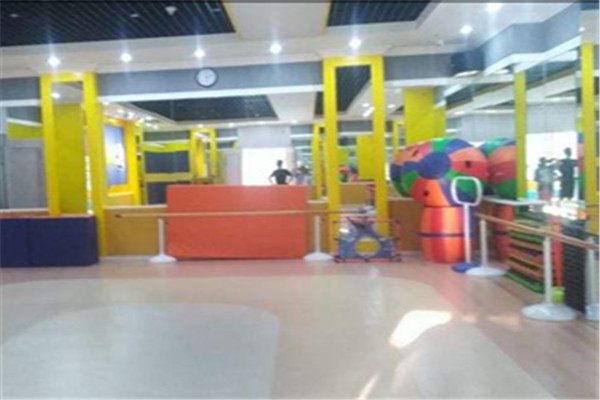 能量學(xué)院青少兒運(yùn)動(dòng)館