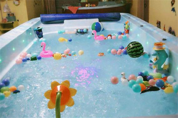 愛寶貝嬰幼兒游泳館