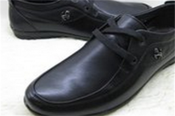 夏發(fā)品牌鞋