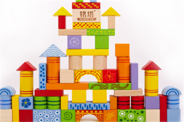 銘塔積木