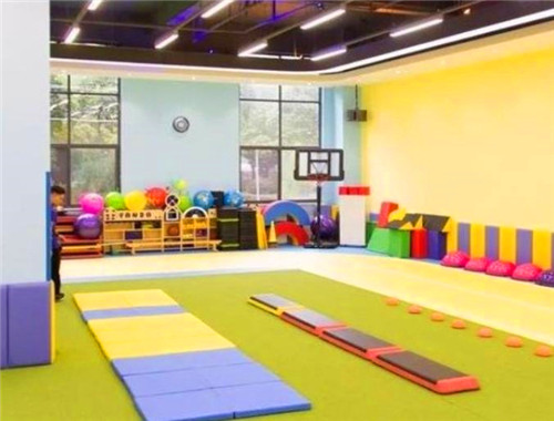 勵暢少兒體能館