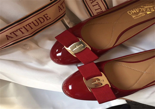 ferragamo女鞋
