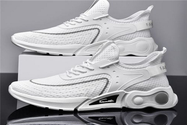 建樂運(yùn)動(dòng)鞋