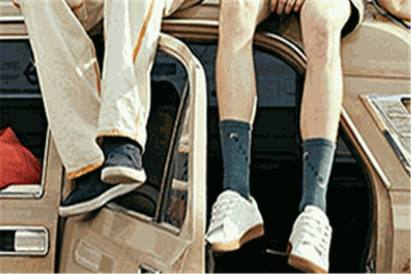 Airwalk運(yùn)動(dòng)鞋