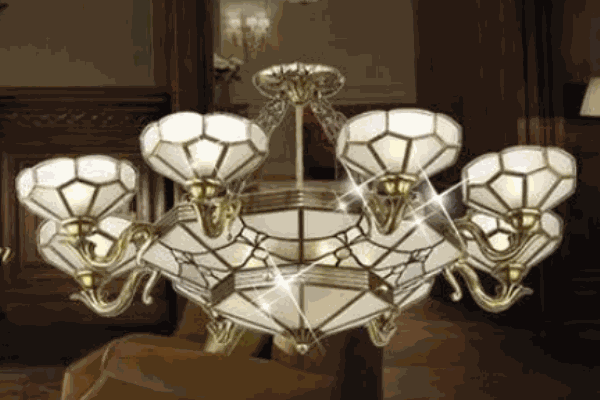 奧拓?zé)麸? /><p>全面覆蓋從設(shè)計(jì)到模具開發(fā)、從五金加工到表面處理、從雕刻、打磨、打沙到綜合測試，從上游設(shè)計(jì)與生產(chǎn)到運(yùn)輸安裝與售后服務(wù)等整個(gè)高端燈飾定制全鏈條，綜合實(shí)力穩(wěn)居燈飾定制行業(yè)前茅。</p><p>奧拓?zé)麸椊?jīng)過十年的風(fēng)雨歷練，對高端的酒店照明工程具備深厚的內(nèi)功，尤其是整體照明規(guī)劃與工程施工管理服務(wù)，更是酒店照明燈飾領(lǐng)域的提供商。奧拓?zé)麸棑碛幸恢I(yè)的燈飾與燈光設(shè)計(jì)隊(duì)伍，能根據(jù)客戶的不同需求，設(shè)計(jì)出更具個(gè)性、更有特色的燈光工程與燈飾產(chǎn)品。</p><img src=