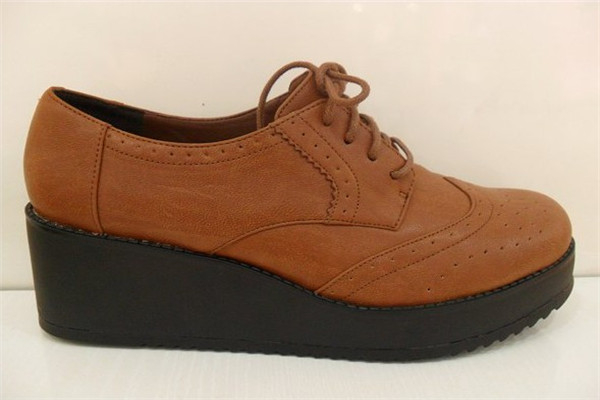 雅唯妮鞋業(yè)