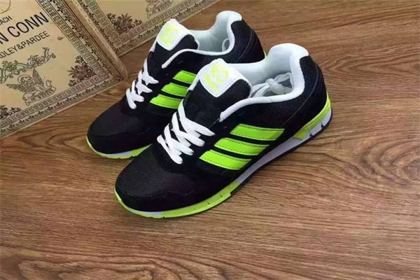 佳杰運(yùn)動(dòng)鞋