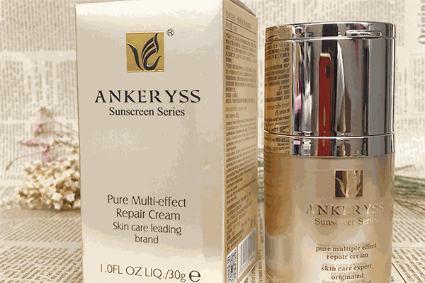 安珂羽思護(hù)膚品