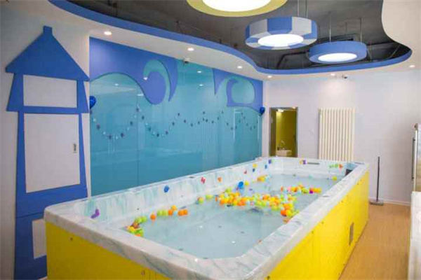 寶之洋嬰幼兒游泳館