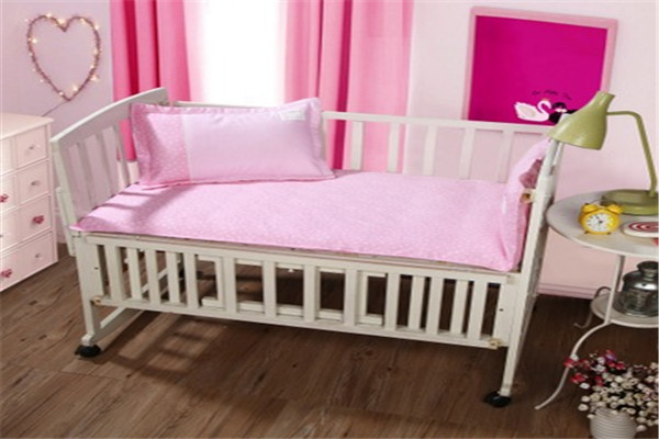 百年新業(yè)嬰兒用品