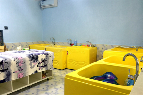 親子搖籃母嬰生活館