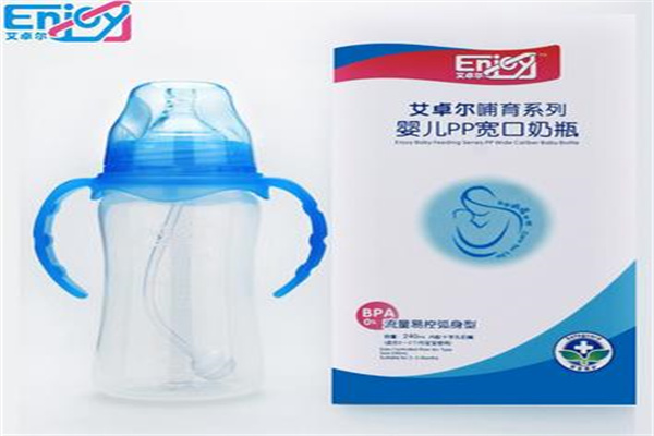 艾卓爾奶瓶