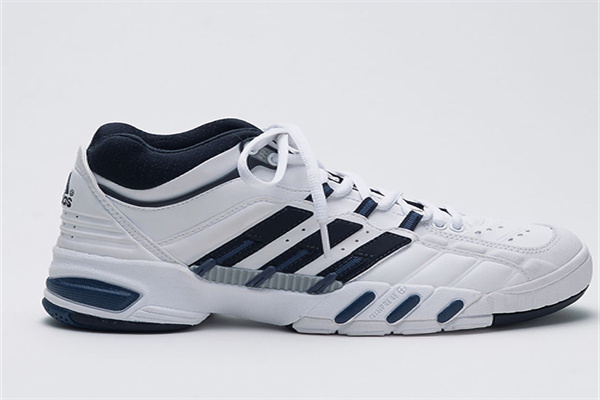 愛世克私運動鞋