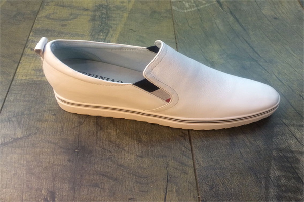 金貴鳥(niǎo)女鞋