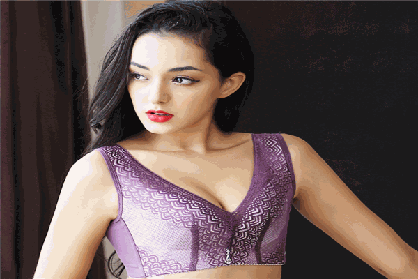 傲雪棋內(nèi)衣