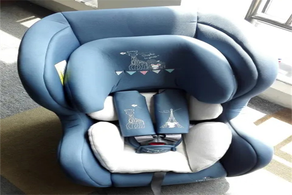 寶貝第一安全座椅