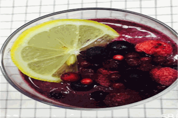 莓獸極寒境鮮果現(xiàn)榨