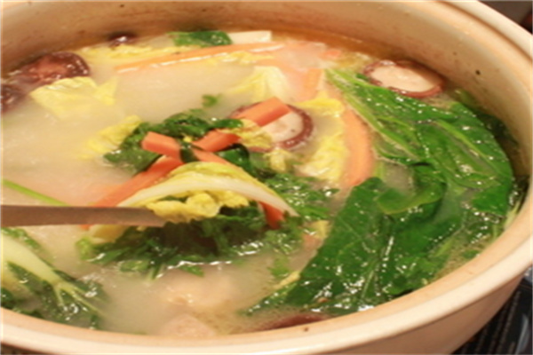 豬肚雞養(yǎng)生砂鍋粥