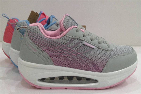 恒億運(yùn)動(dòng)鞋