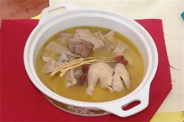 撈味豬肚雞火鍋