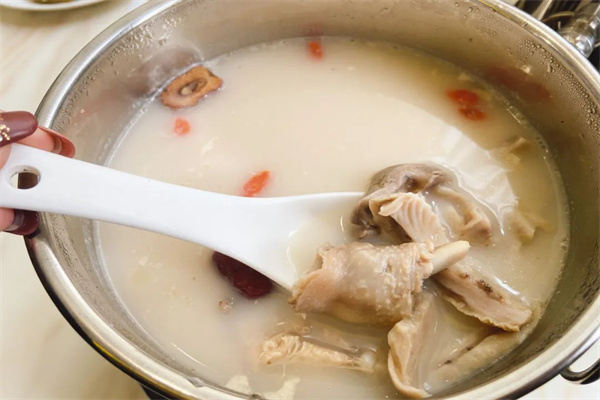 撈味豬肚雞火鍋