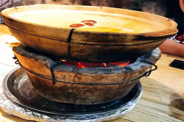 鮮入圍煮海鮮打邊爐