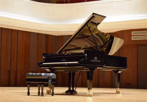 貝希斯坦鋼琴