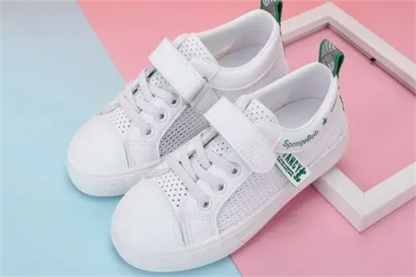 龍娃樂(lè)鞋業(yè)