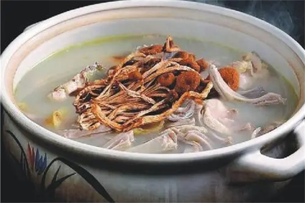 陳記人參豬肚雞