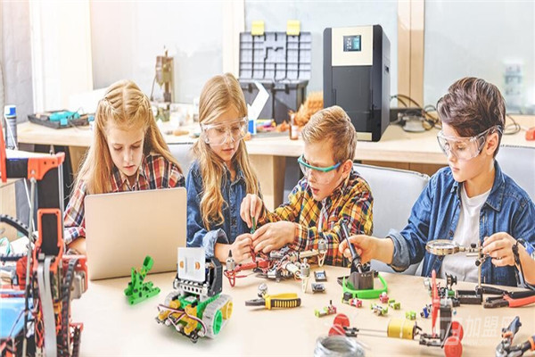 貝恩創(chuàng)工坊