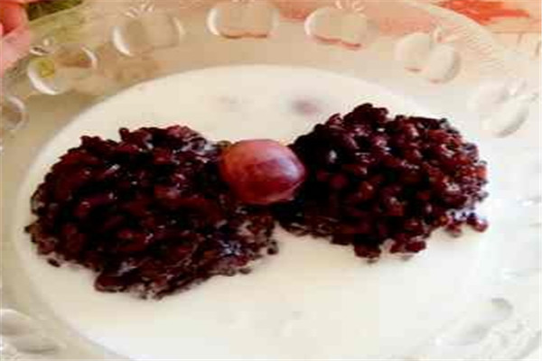 來(lái)思爾酸奶紫米露