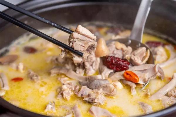 嘉福陳記豬肚雞