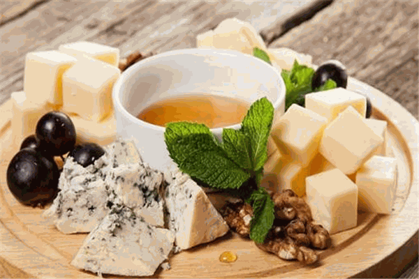 億龍騰達田甜奶酪