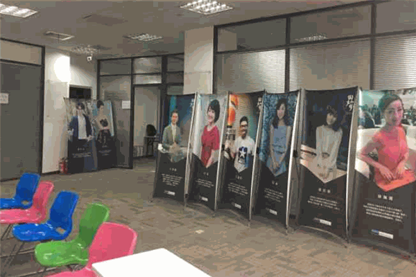 誦苑藝術(shù)培訓(xùn)中心