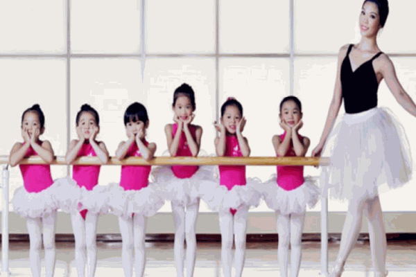 靜莎舞蹈培訓(xùn)