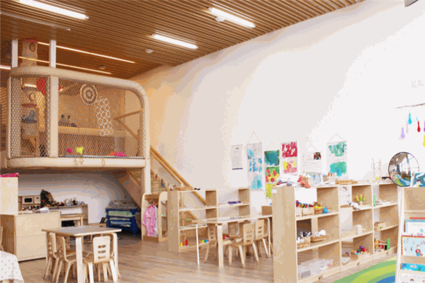 麥斯堡國際藝術(shù)成長中心