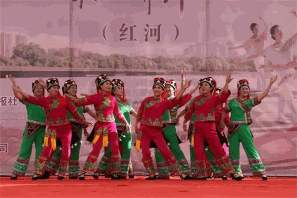 小百玲藝術(shù)團(tuán)